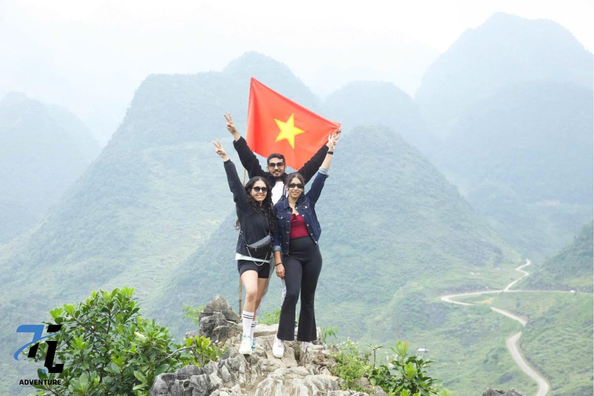 Aparthotel Tl Adventure Tour & Motorbike à Ha Giang Extérieur photo
